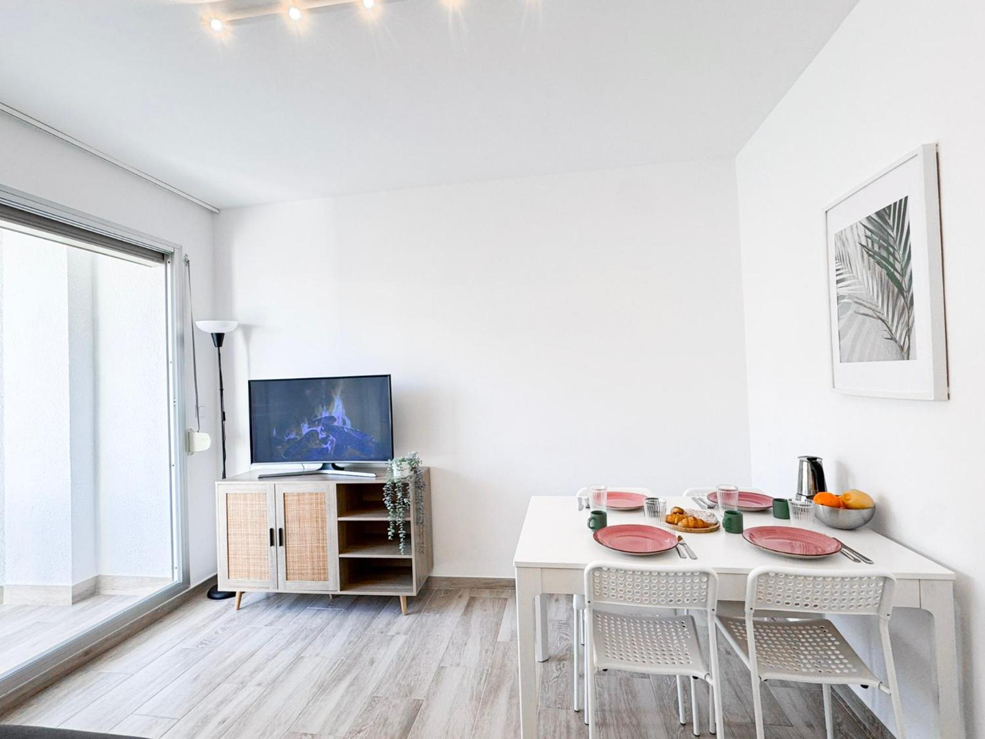 Nuevo, A 60 Metros De La Playa Y Con Vistas Laterales Al Mar Apartment Кулера Екстериор снимка